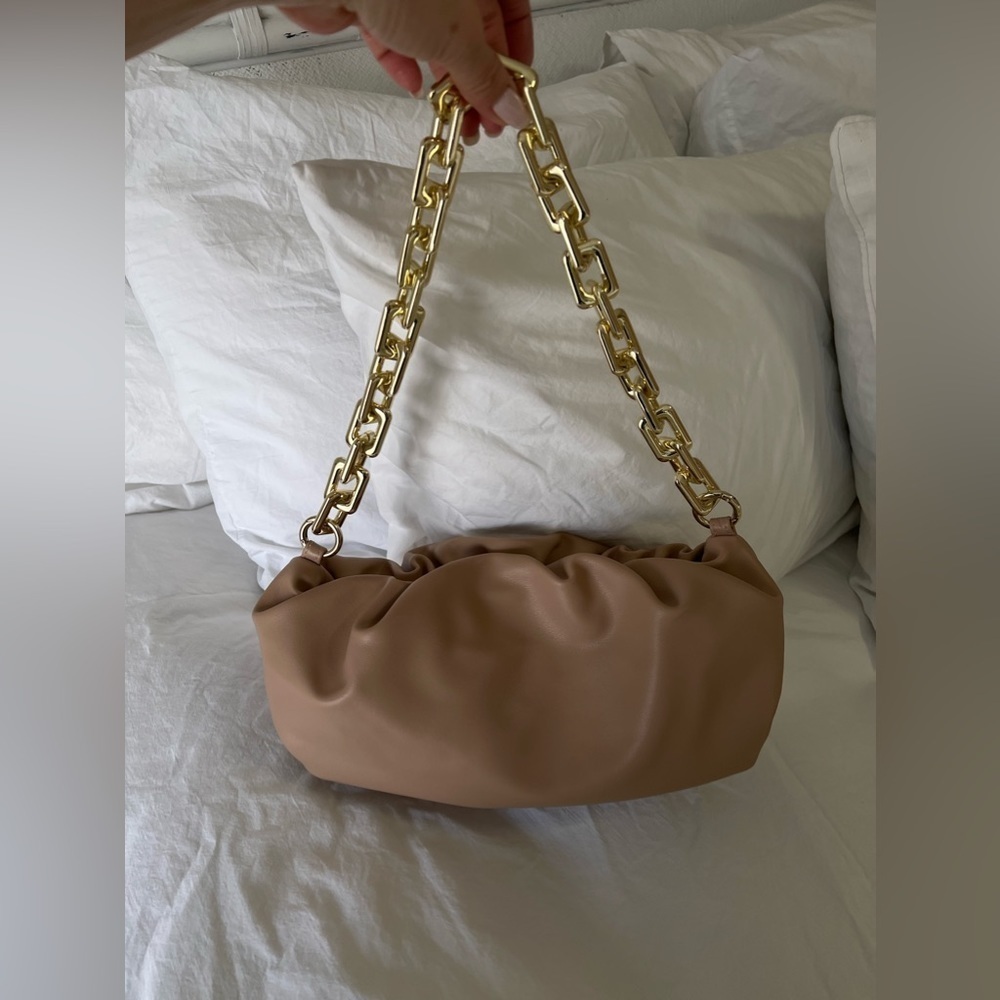 Dumpling Bag Cloud Purse Chunky Chain Pouch Shoulder Bag~ Beige.